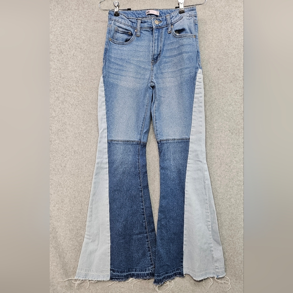SO Juniors Patched Tri‎ Toned Flare Jeans Size 1